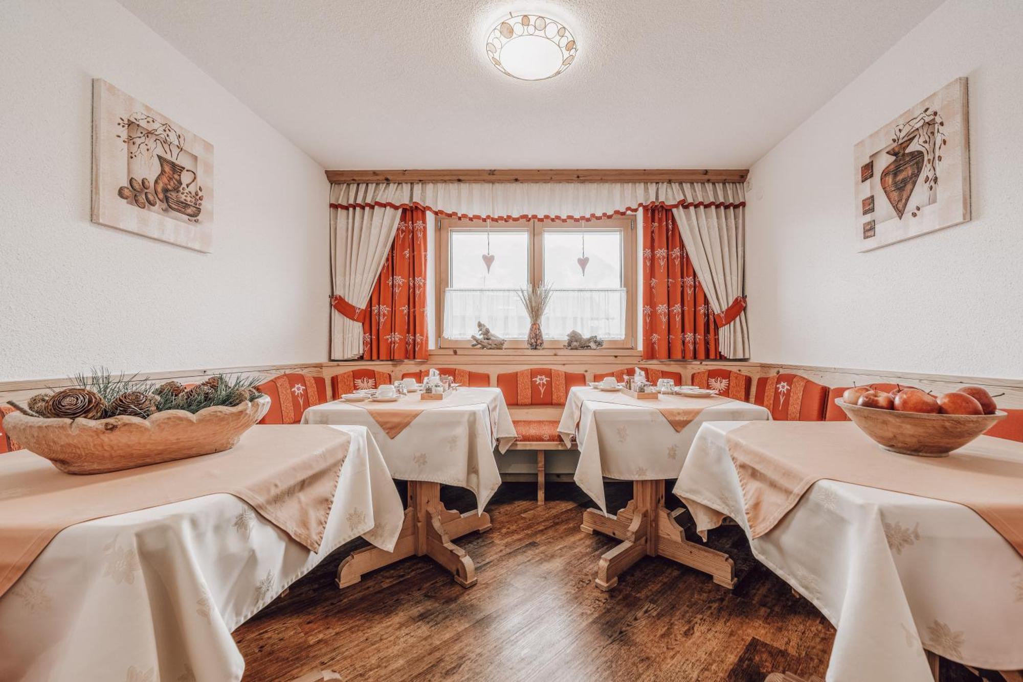 Auer-Fiegl Bed & Breakfast เซิลเดน ภายนอก รูปภาพ